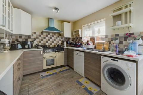 7 Glendale, Hemel Hempstead, HP1 1TG