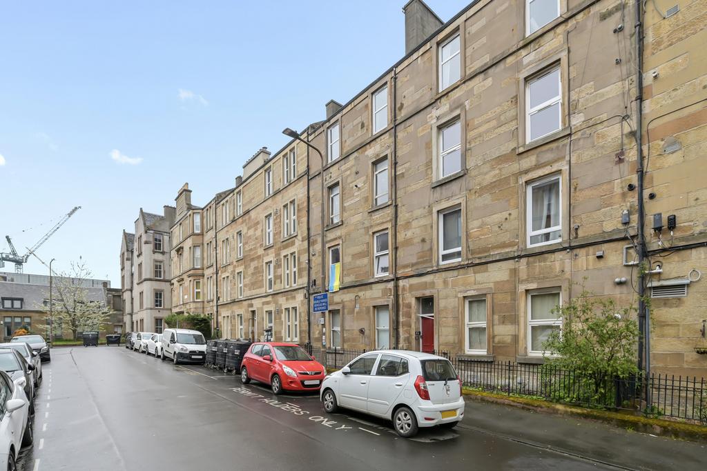 7/1 Caledonian Crescent, Edinburgh... 1 bed ground floor flat £145,000