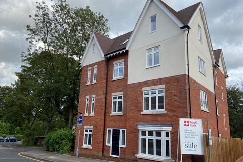2 bedroom flat for sale, Midland Drive, Sutton Coldfield, B72