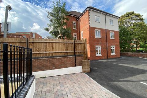 2 bedroom flat for sale, Midland Drive, Sutton Coldfield, B72