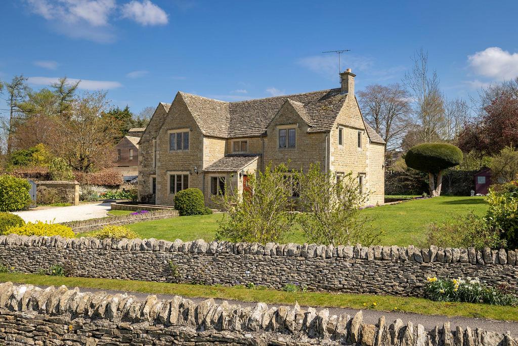 Talbot Square, Stow on the Wold, GL54 4 bed detached house for sale £