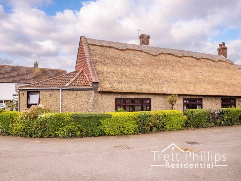 Back Path, WintertononSea, Great Yarmouth, Norfolk, NR29 4BB 2 bed