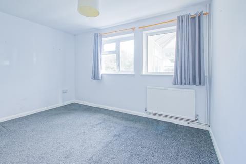 26 Ashfield Road, Carterton, OX18 3RA