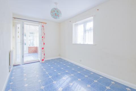 26 Ashfield Road, Carterton, OX18 3RA
