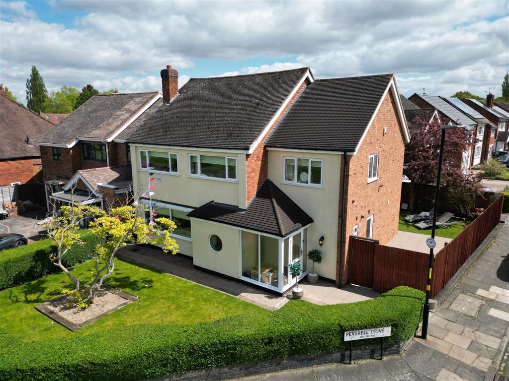 Fox Hollies Road, Hall Green, B28 9DH 4 bed detached house for sale £
