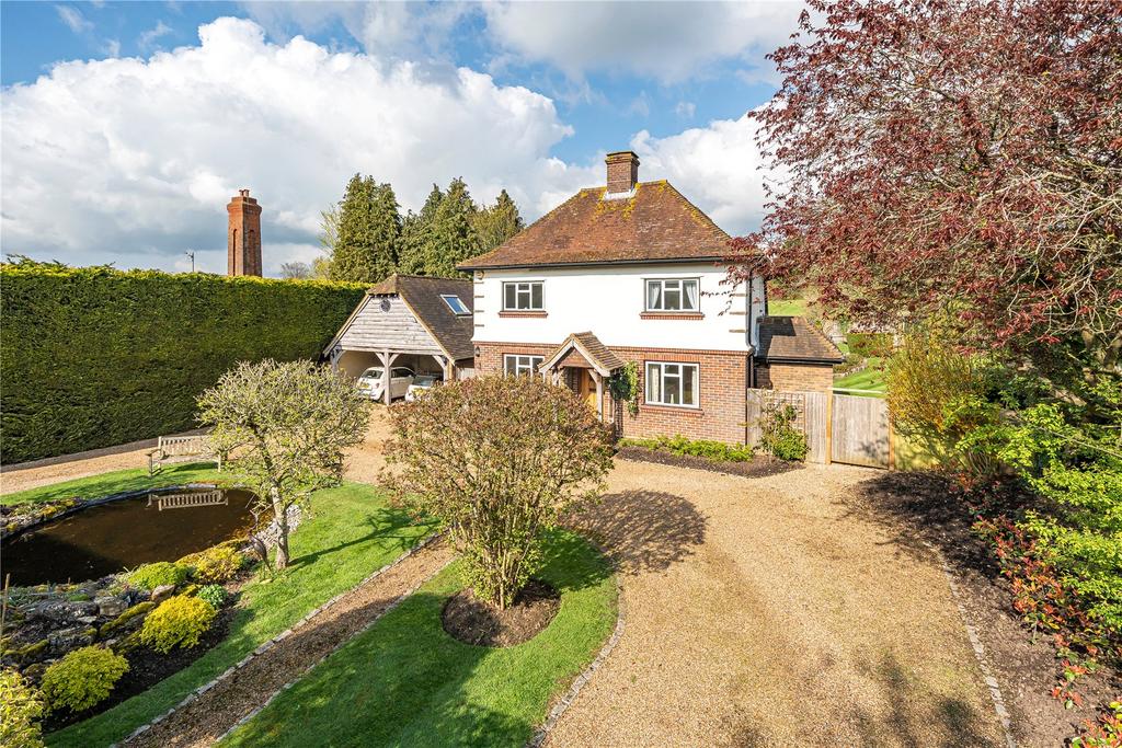 West Horsley, Surrey, KT24 4 bed detached house for sale £1,295,000