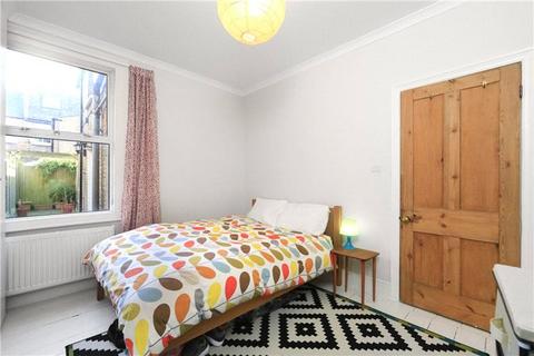 1 bedroom ground floor flat to rent, Willow Vale, London, W12