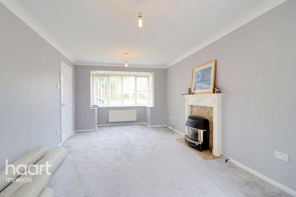 Monmouth Close, Ipswich 4 bed detached house for sale £400,000