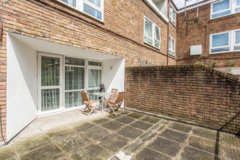 172 Hind Grove, London, E14 6HP