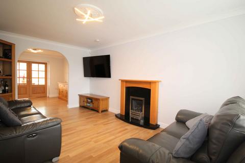 8 Green Park View, Oldham, OL1 4GP
