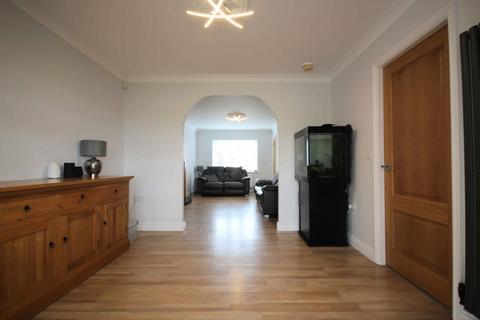 8 Green Park View, Oldham, OL1 4GP