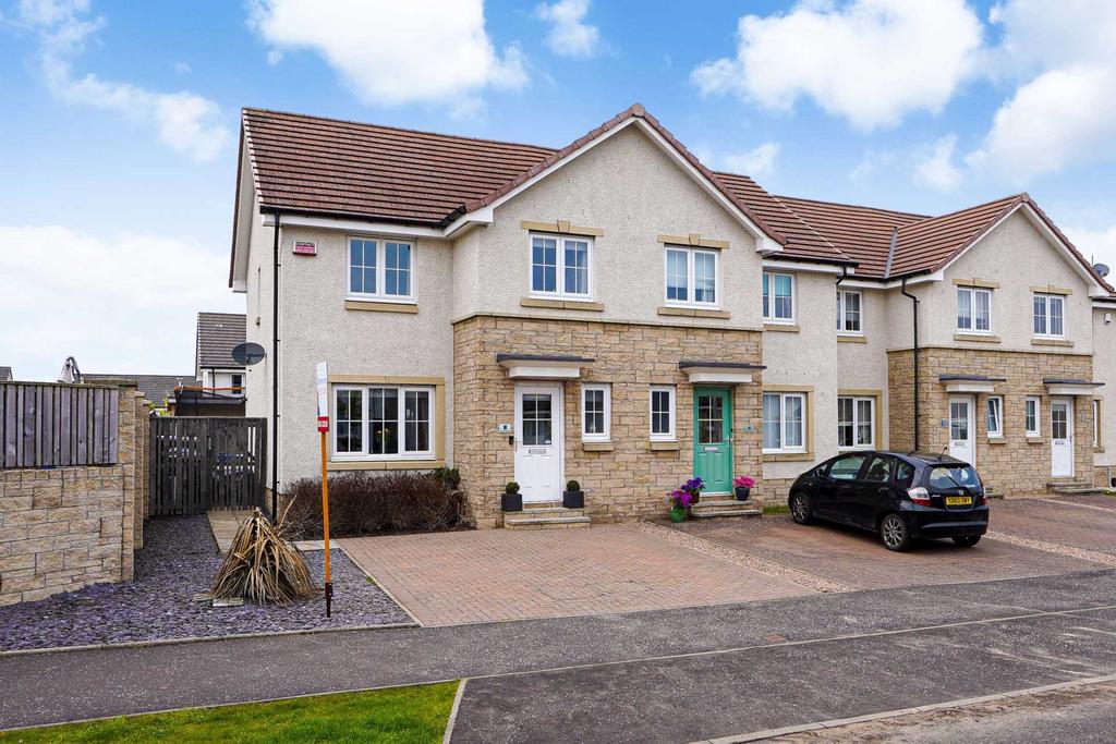 Pioneer Grove, Renfrew 3 bed end of terrace house for sale £240,000