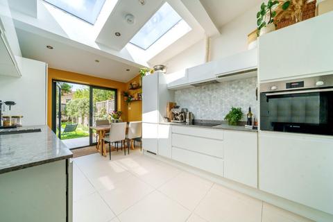 13 Dordrecht Road, London, W3 7TE