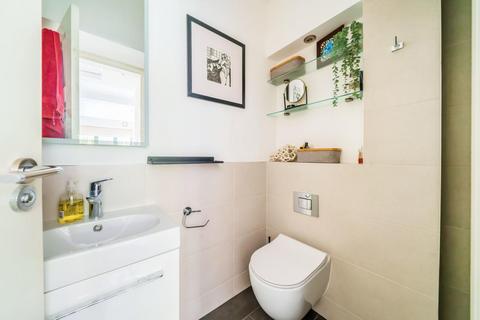 13 Dordrecht Road, London, W3 7TE