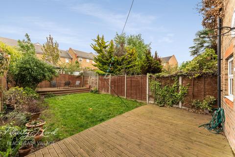26 Barlow Drive, London, SE18 4NE