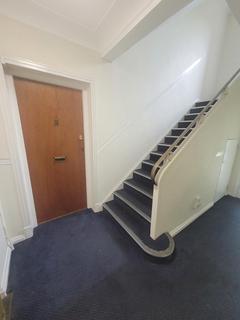 2 bedroom apartment to rent, Surbiton,  Surrey,  KT6