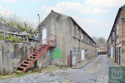 3 bedroom detached house for sale, Belfast Road, London, N16