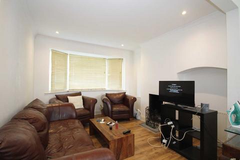 87 Kingsbridge Road, Morden, SM4 4PU