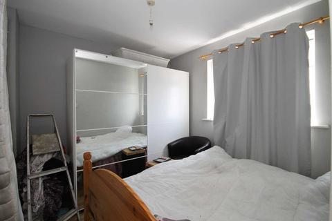 87 Kingsbridge Road, Morden, SM4 4PU