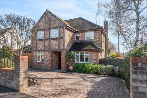 41 Beacon Way, Rickmansworth, WD3 7PF