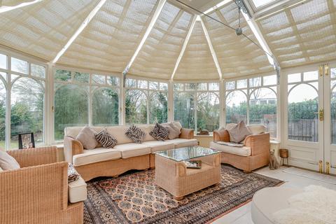 41 Beacon Way, Rickmansworth, WD3 7PF