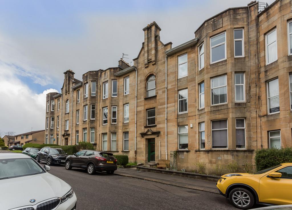Flat 0/2, 6, South Park Drive, Paisley, PA2 6JQ 2 bed ground floor flat