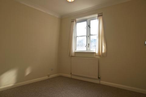 3 bedroom apartment to rent - St Martins House, St Martins Street, Chichester, West Sussex, PO19