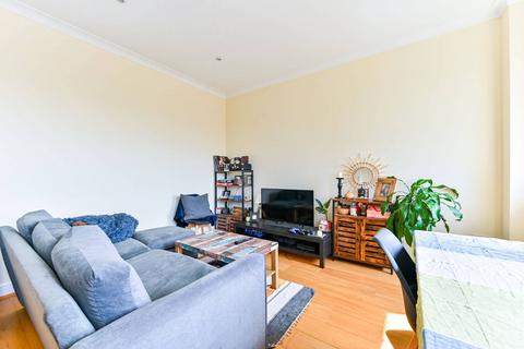 2 bedroom flat to rent - Kingsgate House, Stanmore, HA7