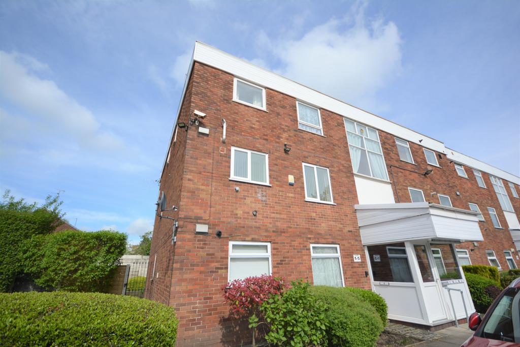 Park Lane, Whitefield, Manchester M45 2 bed apartment £950 pcm (£219 pw)