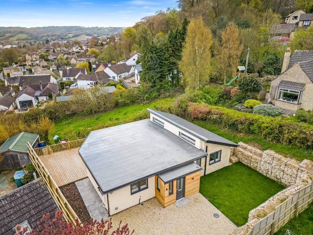 Windsoredge Lane, Nailsworth, GL6 3 bed bungalow for sale £375,000