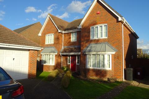 5 bedroom detached house to rent, Caspian Close, Chichester, PO18