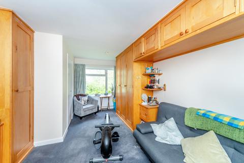 8 Moss Close, Rickmansworth, WD3 1NE