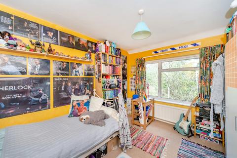 8 Moss Close, Rickmansworth, WD3 1NE