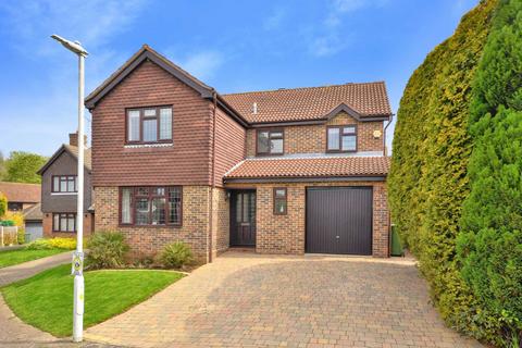 8 Boleyn Close, Billericay, CM12 0YZ