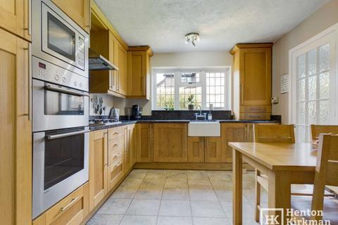 8 Boleyn Close, Billericay, CM12 0YZ