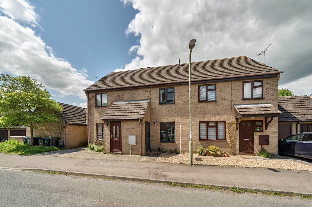 The Springs, Witney, OX28 2 bed semidetached house £1,475 pcm (£340 pw)