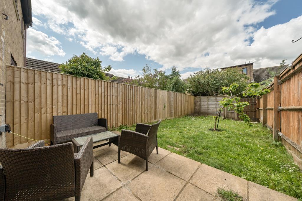 The Springs, Witney, OX28 2 bed semidetached house £1,475 pcm (£340 pw)