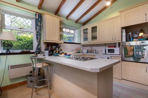 98 Millbrae Road, Glasgow, G42 9UR