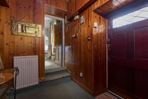 98 Millbrae Road, Glasgow, G42 9UR