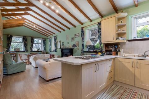 98 Millbrae Road, Glasgow, G42 9UR