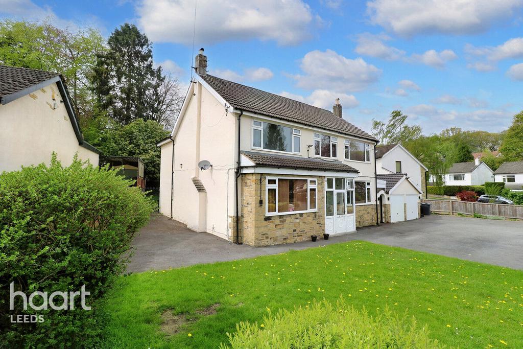Elmete Grove, Roundhay 5 bed detached house for sale £790,000