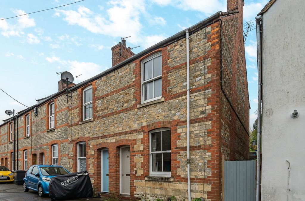 Chapel Street, Warminster, BA12 3 bed end of terrace house for sale £