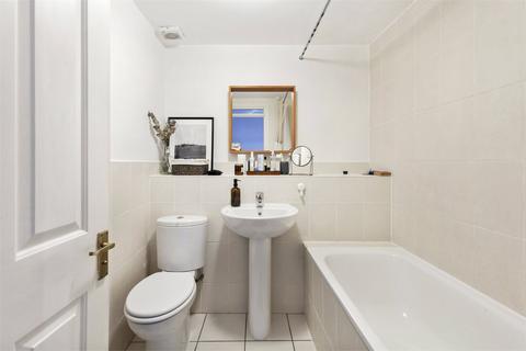 16 Chester Crescent, London, E8 2PH