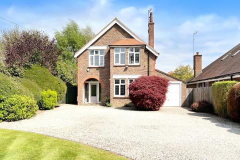 4 bedroom detached house for sale, Station Road, Angmering, West Sussex