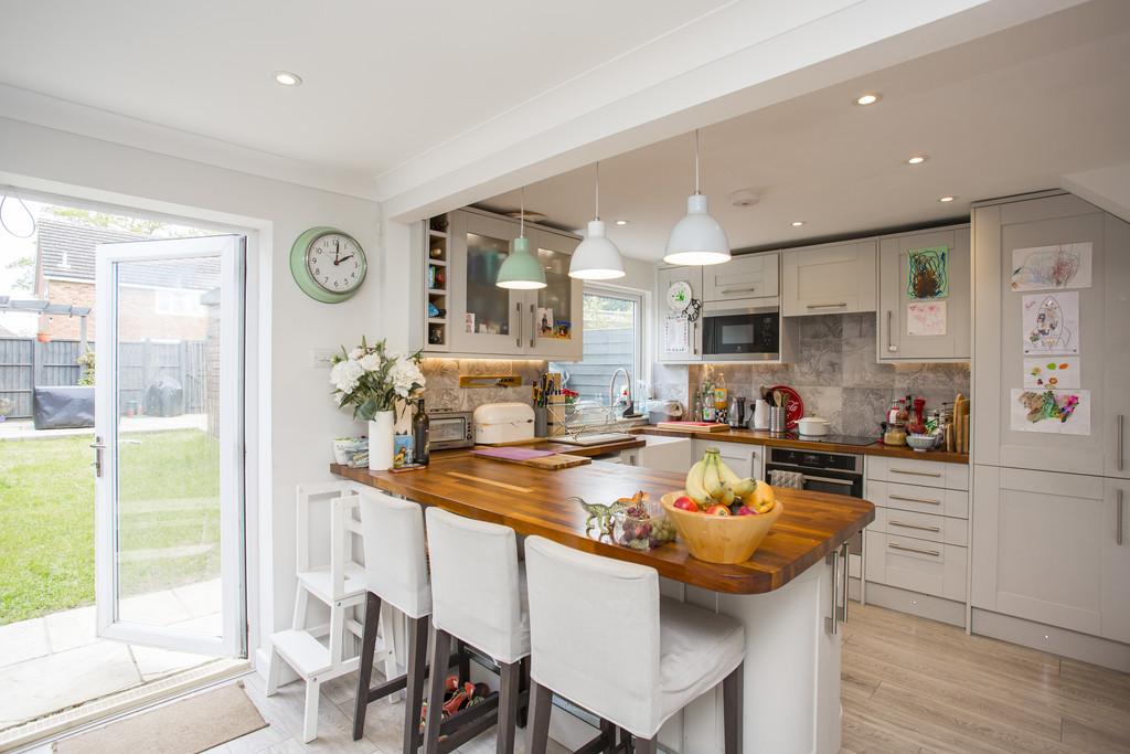 Keel Gardens, Tunbridge Wells 3 bed terraced house for sale £385,000