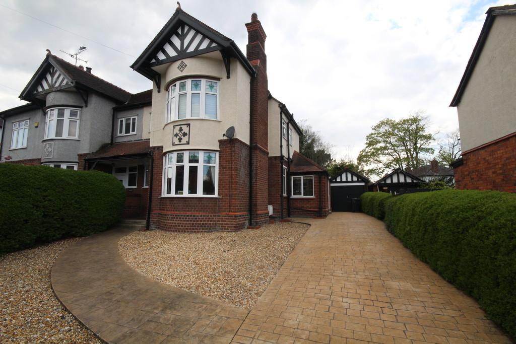 Acton Road, Wrexham 4 bed semidetached house for sale £315,000