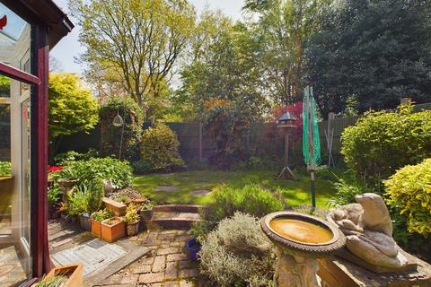 28 Elmhurst, Egginton, Derby, DE65 6HQ