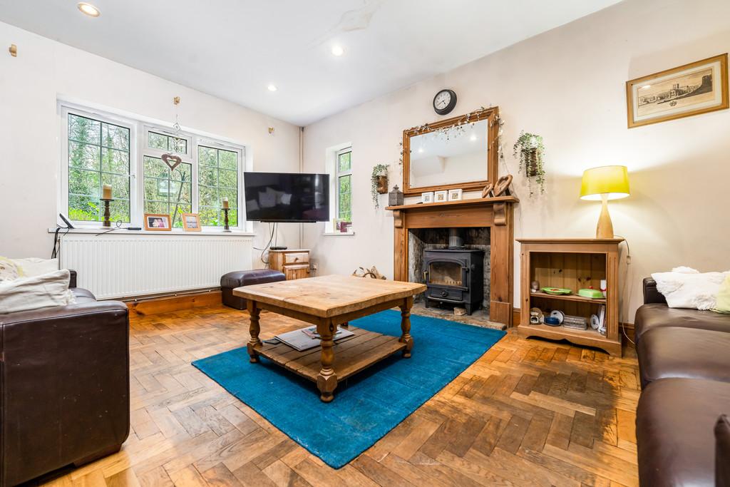 St. Y Nyll Lane, Capel Llanilltern, Cardiff 4 bed detached house for