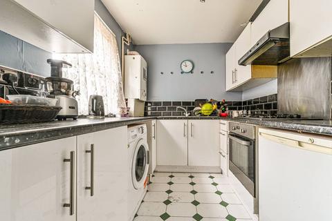 30 Heath Road, London, SW8 3BN