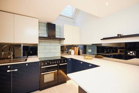10 Walham Yard, London, SW6 1JA